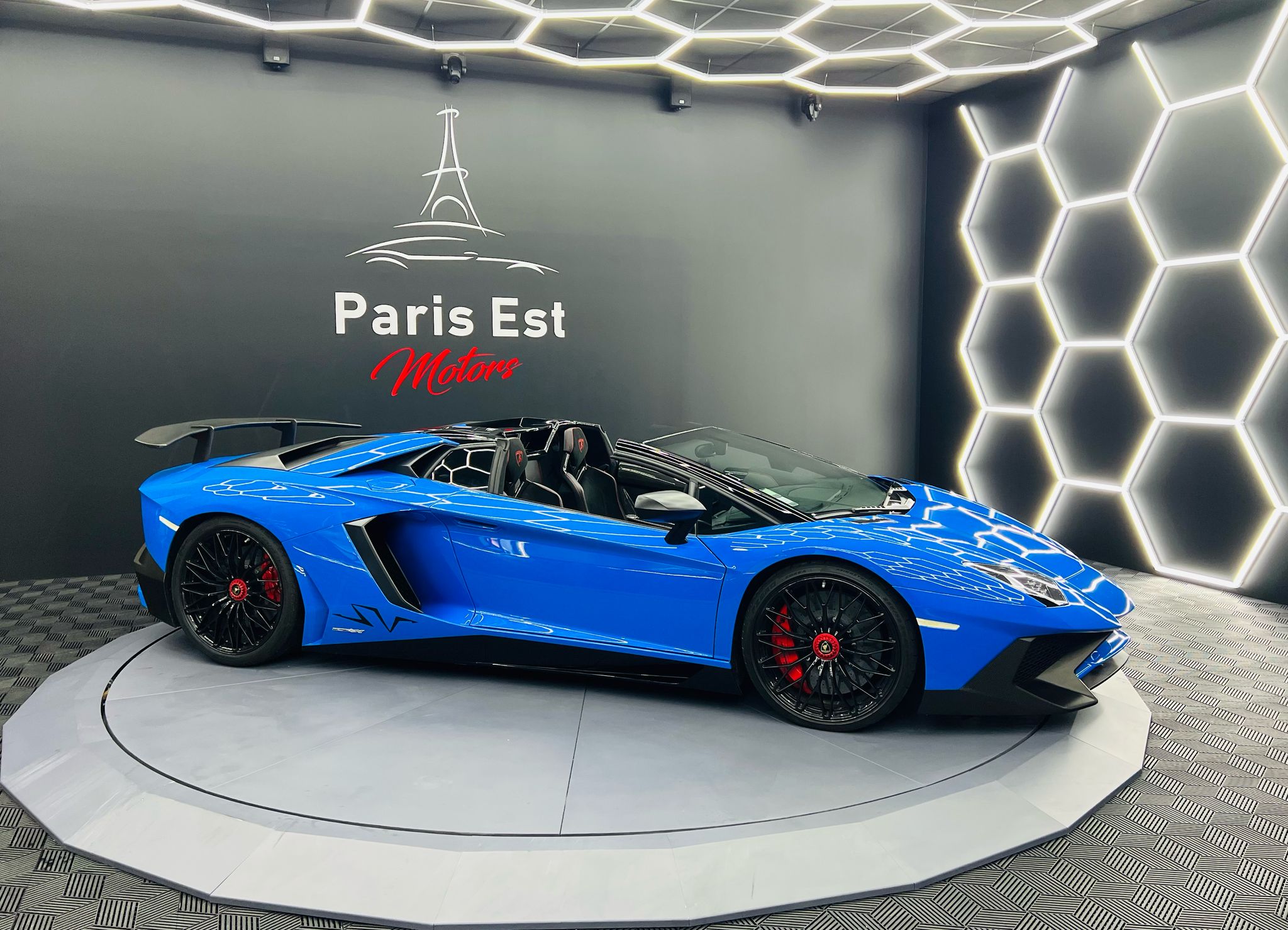 Car Image 8