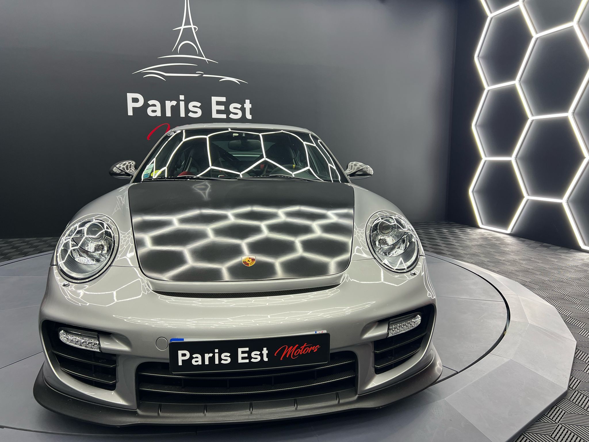 Car Image 9