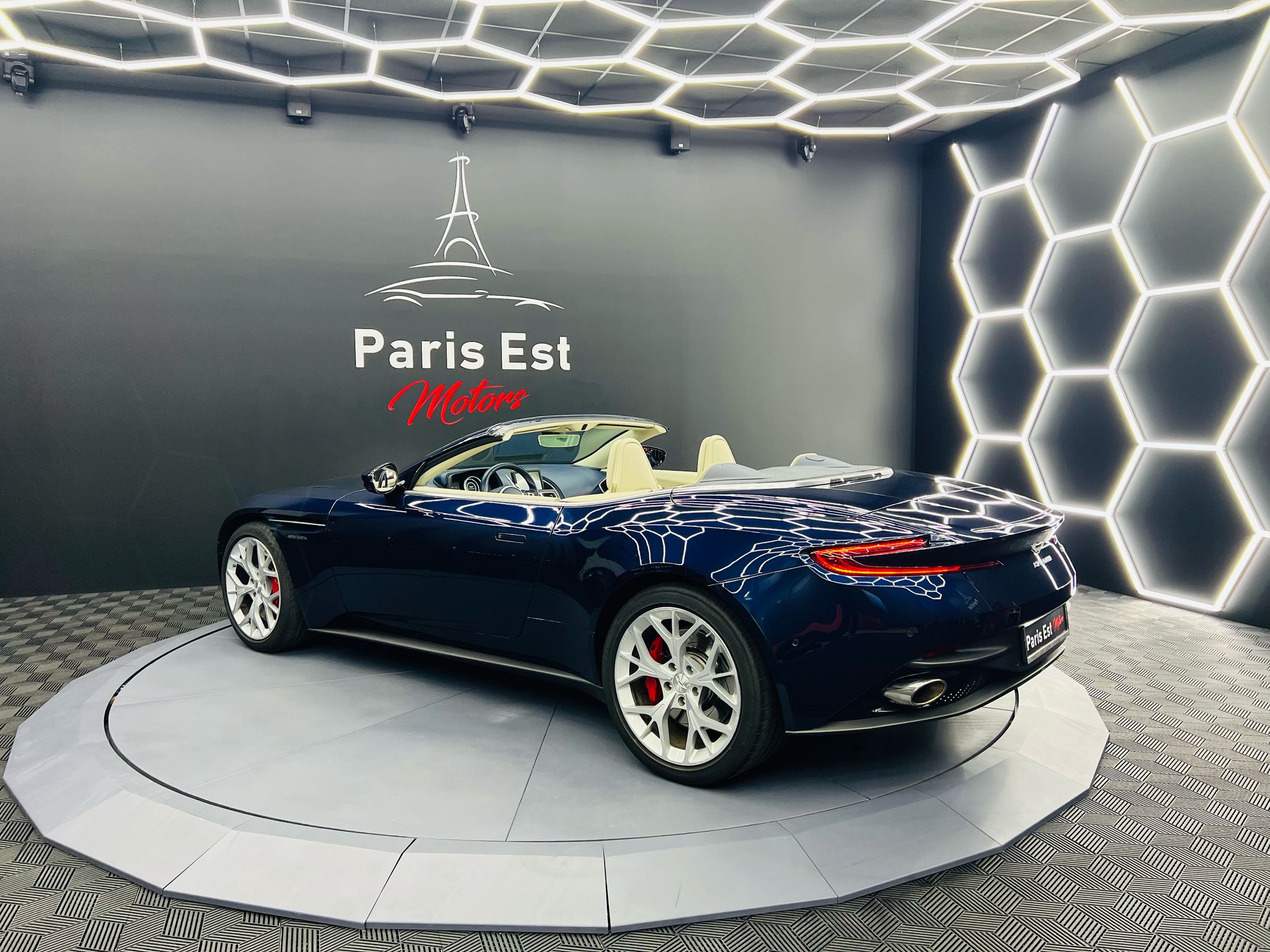 Car Image 4