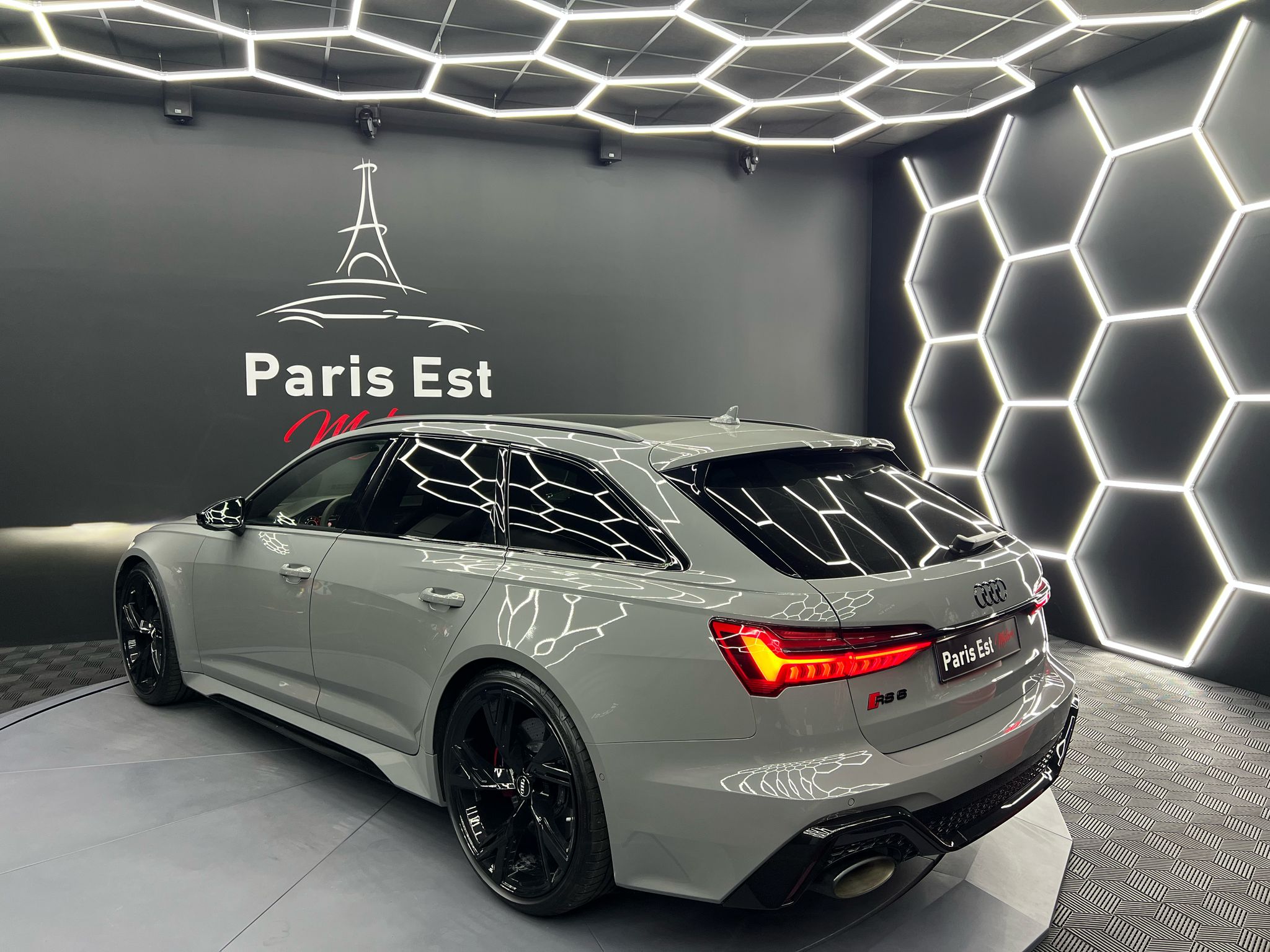 Car Image 3
