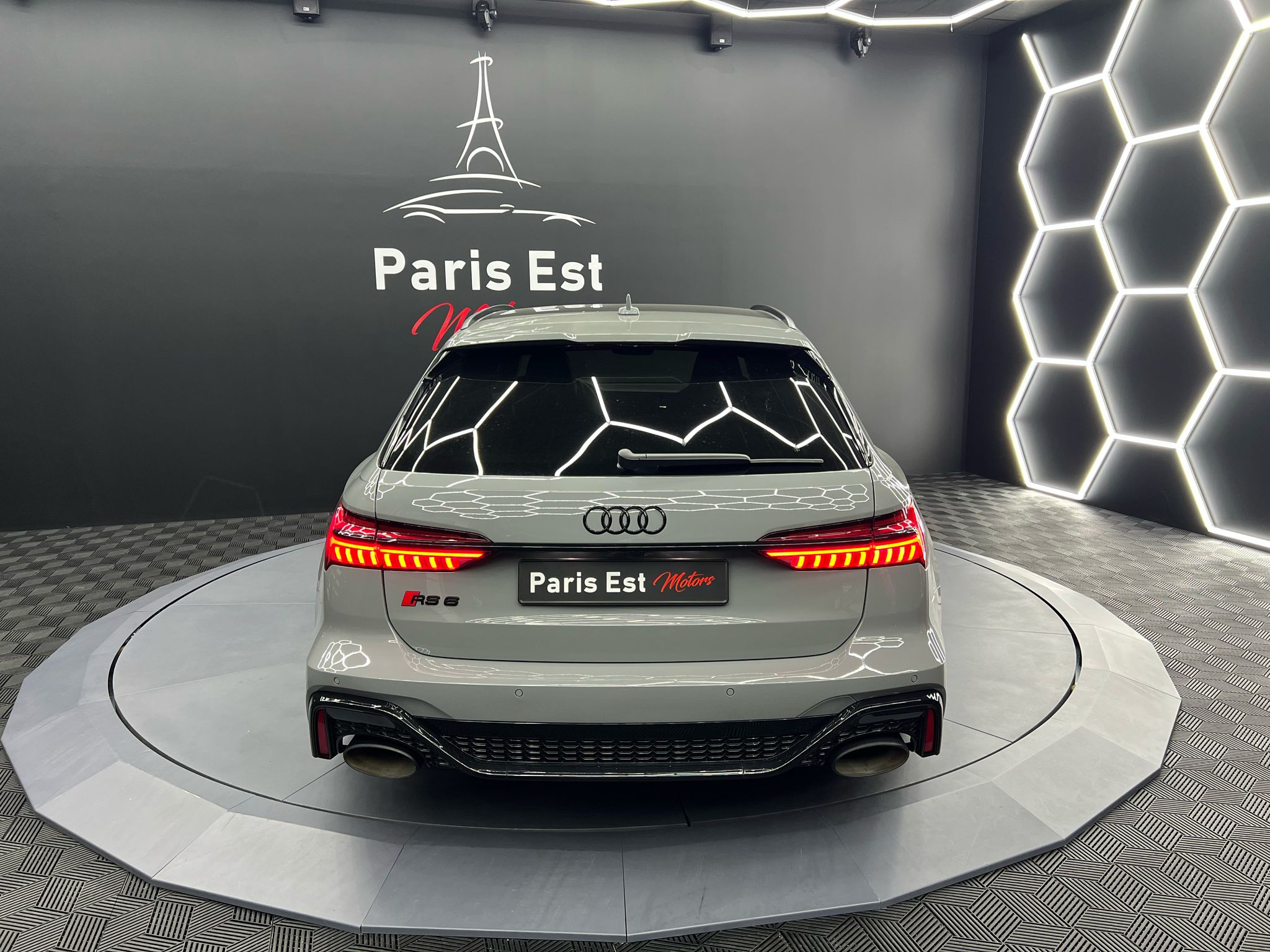 Car Image 4
