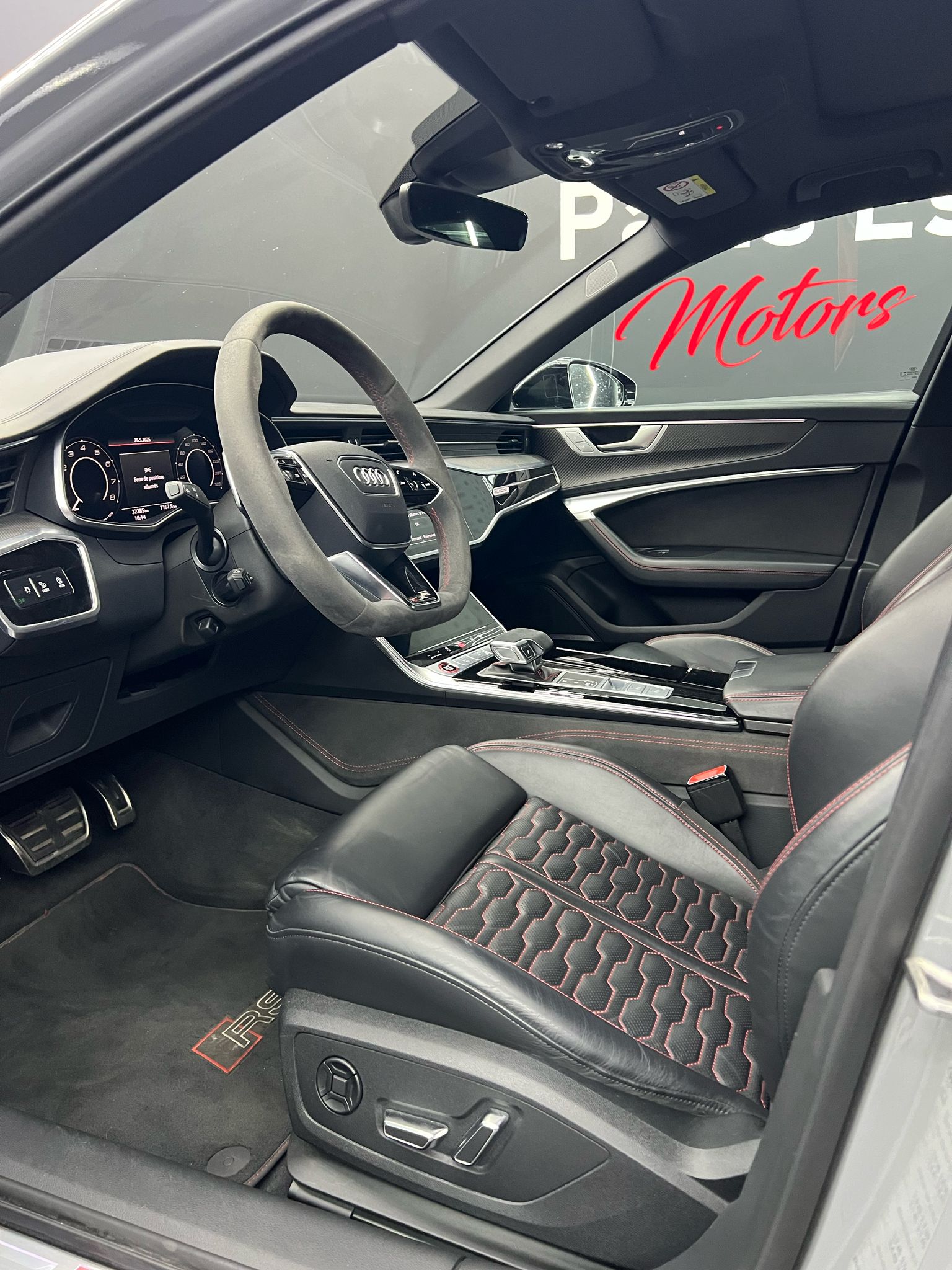 Car Image 9